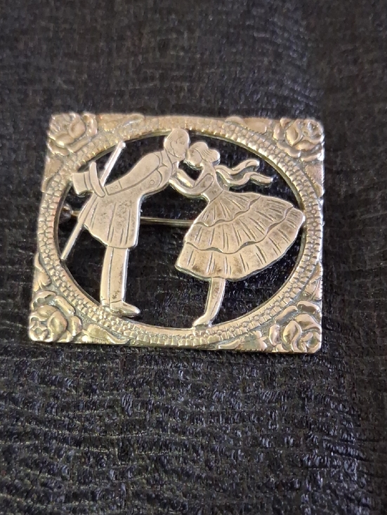Jewelry - Stirling Silver Vintage Silhouette Couple Brooch Pin